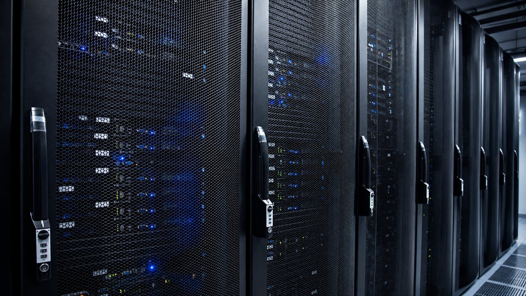 DataBarn datavloer — cold corridor met 48U racks